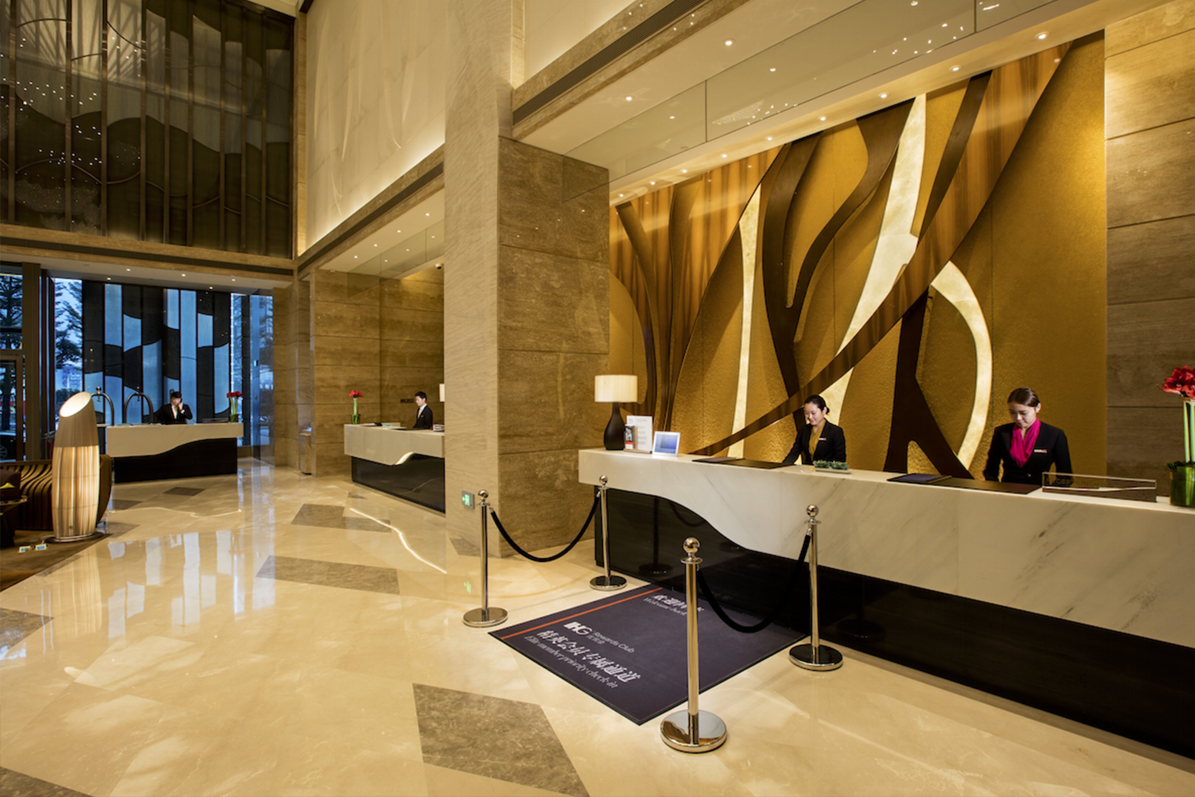 CROWNE PLAZA FUZHOU RIVERSIDE 5/50