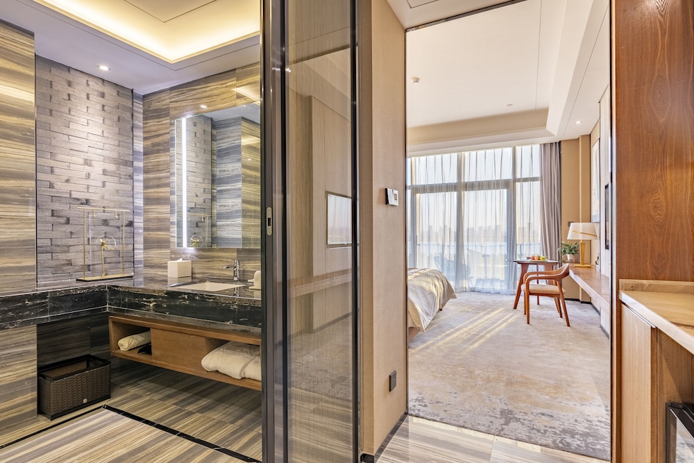 Jinling Grand Hotel Nanchang 55/56