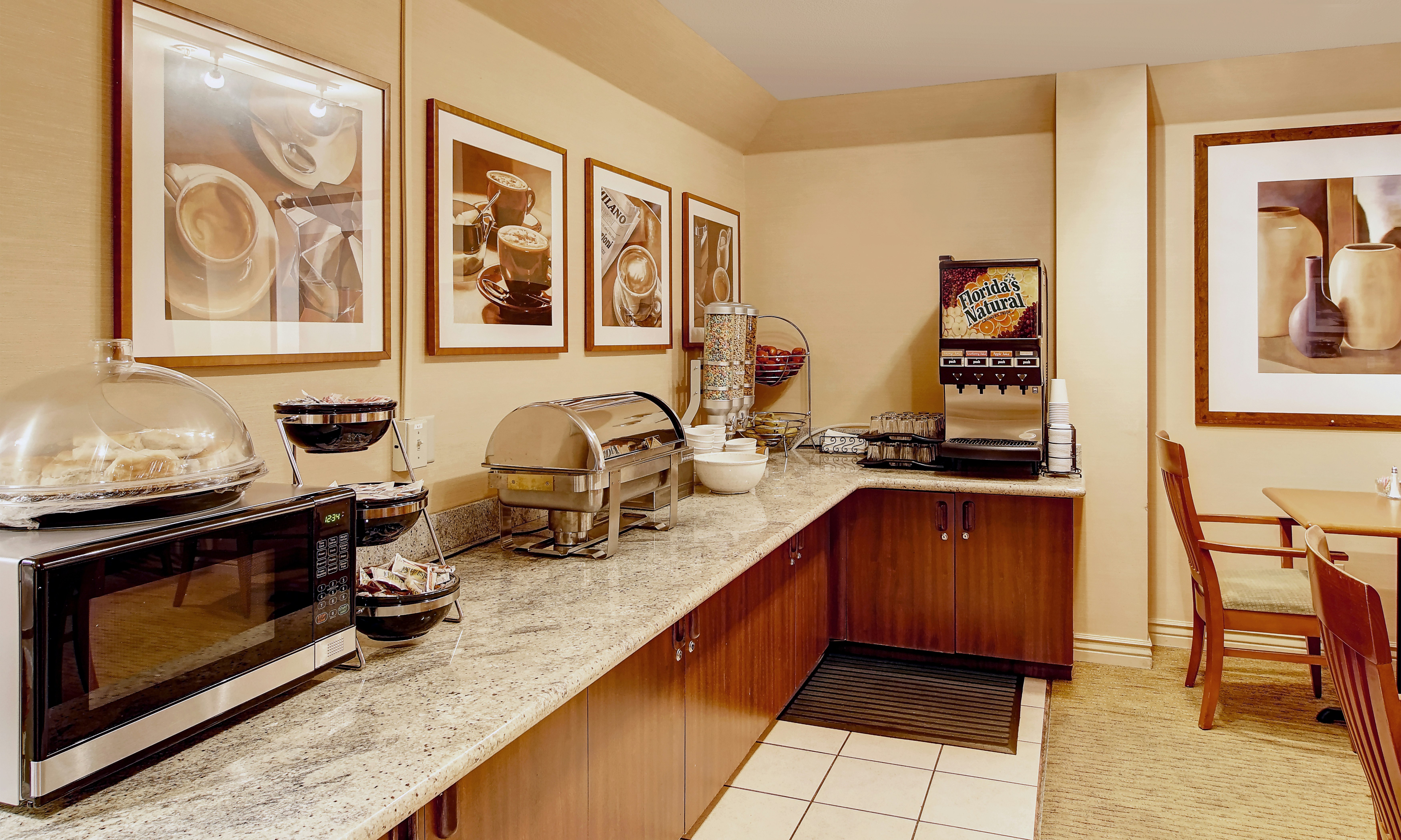 Phoenix Inn Suites South Salem 36/57