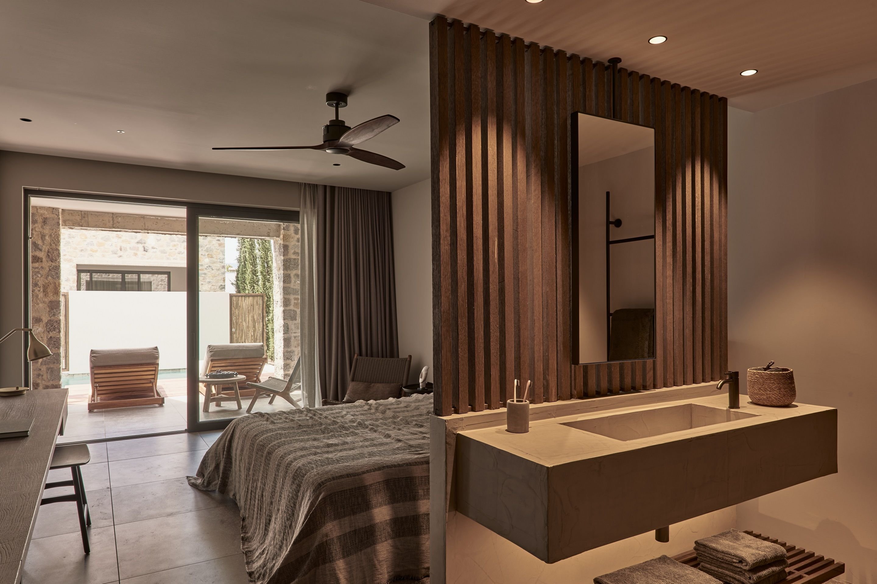 Theros All Suite Hotel 56/84