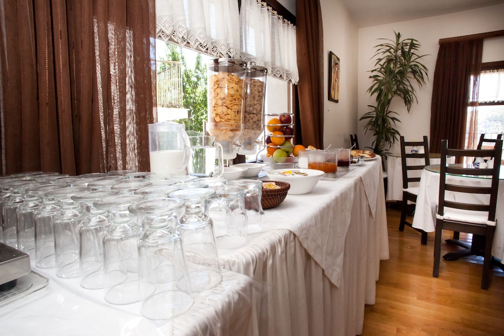 Erofili Hotel and Suites 34/45