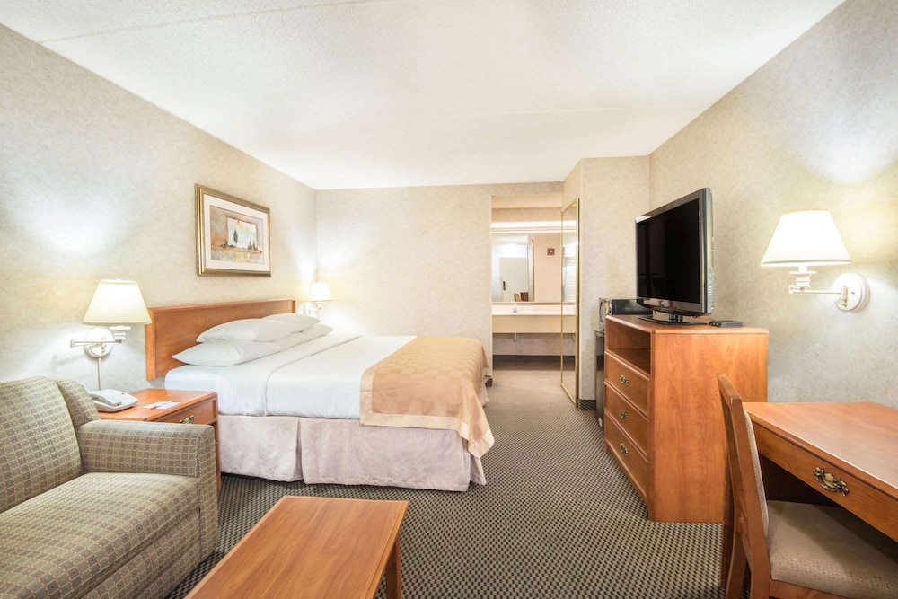 Travelodge by Wyndham Pueblo 14/25