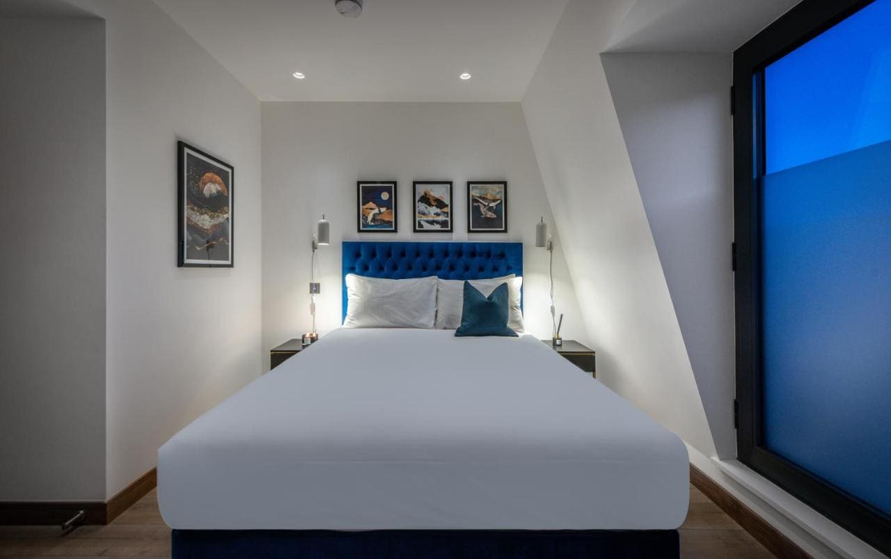 Seraphine Kensington Gardens 18/50