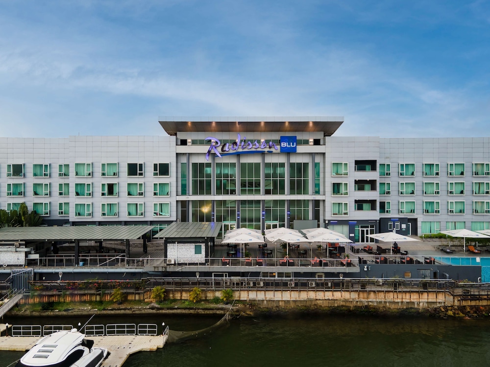 Radisson Blu Anchorage Hotel 6/84