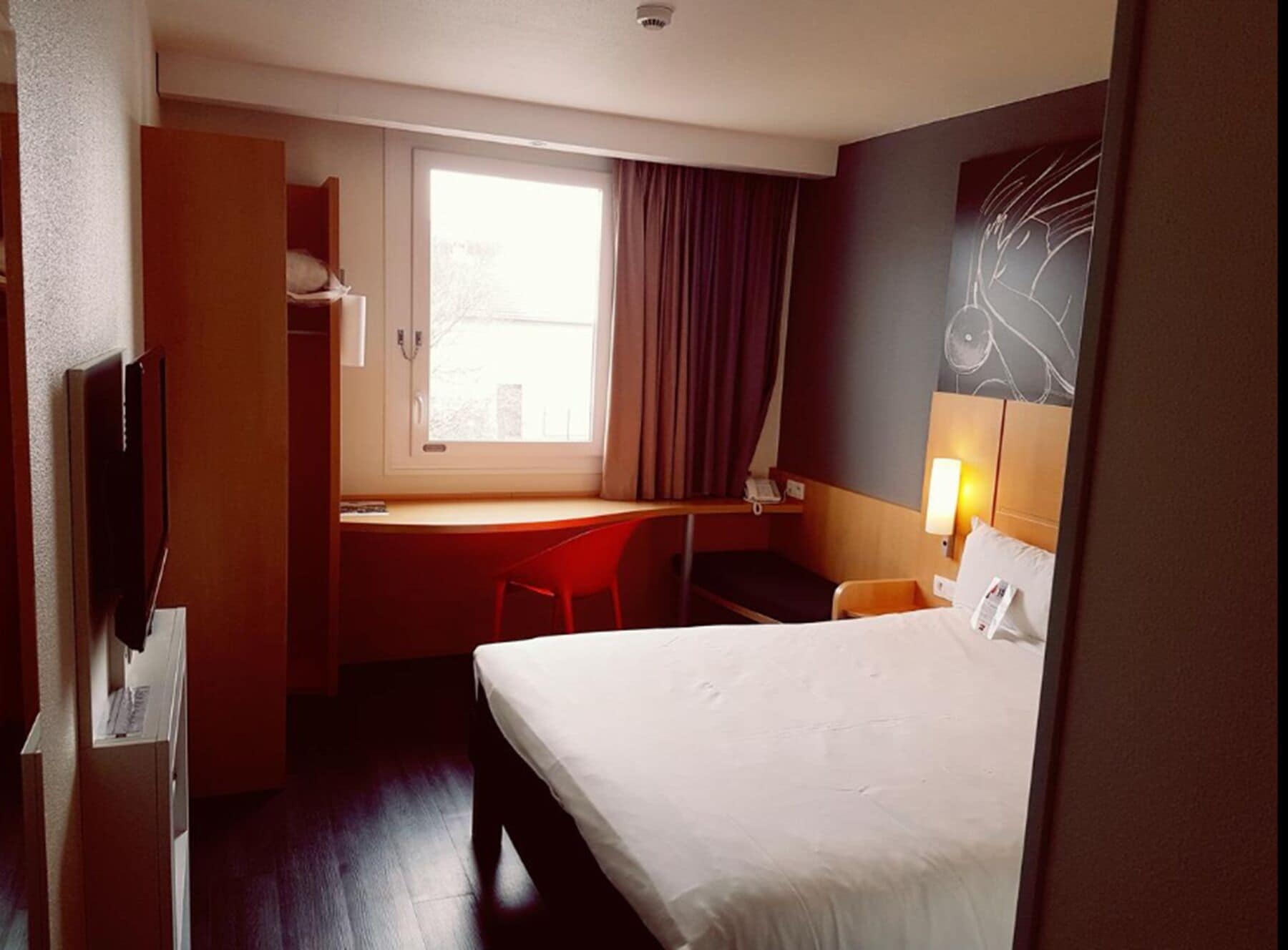 غرفة قياسية بسرير مزدوج مع أريكة، Ibis Clermont Ferrand Nord Riom 4/7
