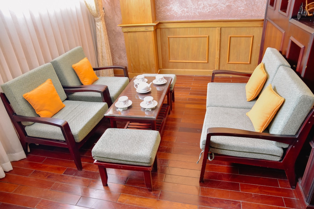 Duc Vuong Hotel 69/86