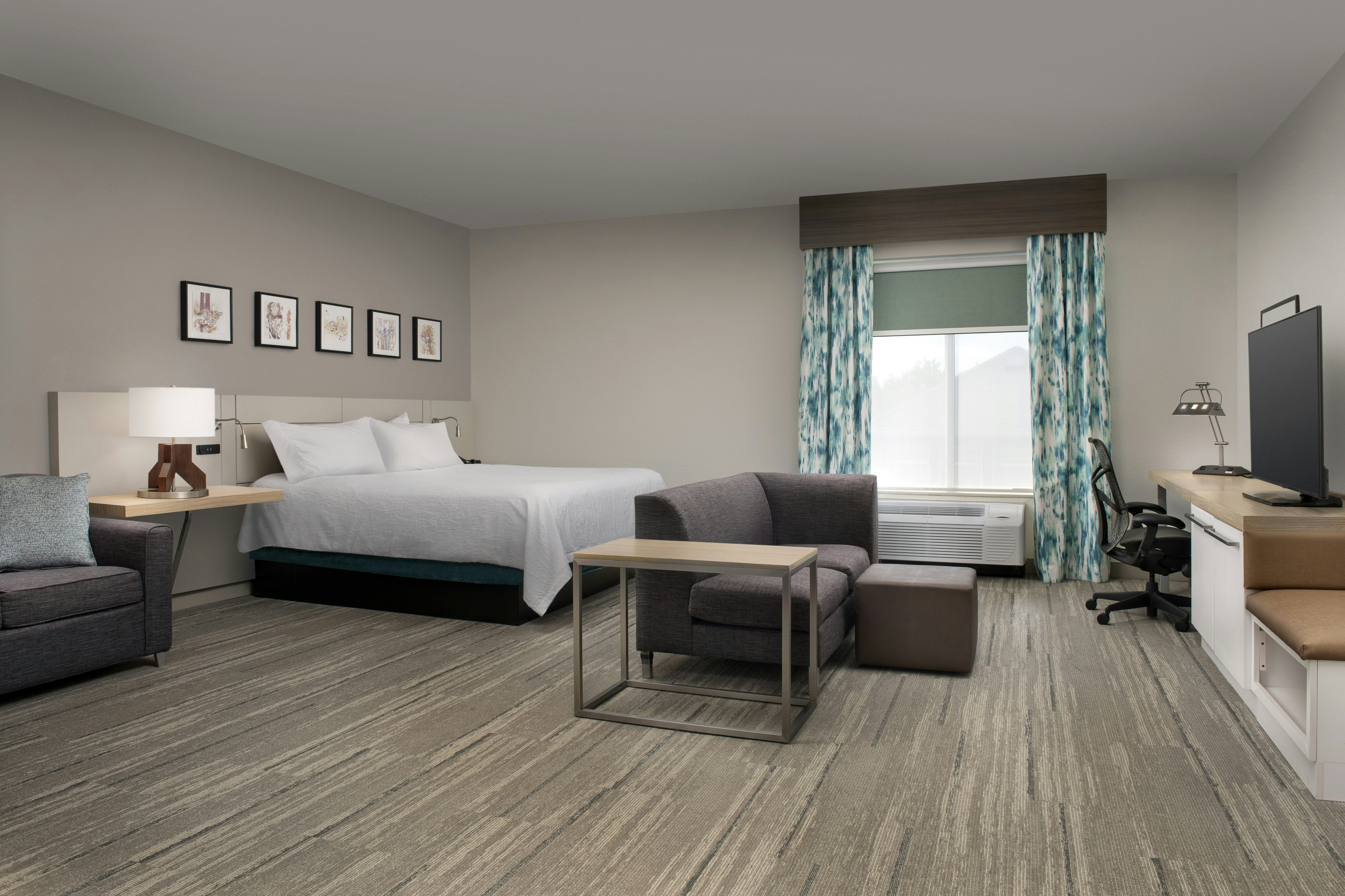 JUNIOR SUITE, KING BED