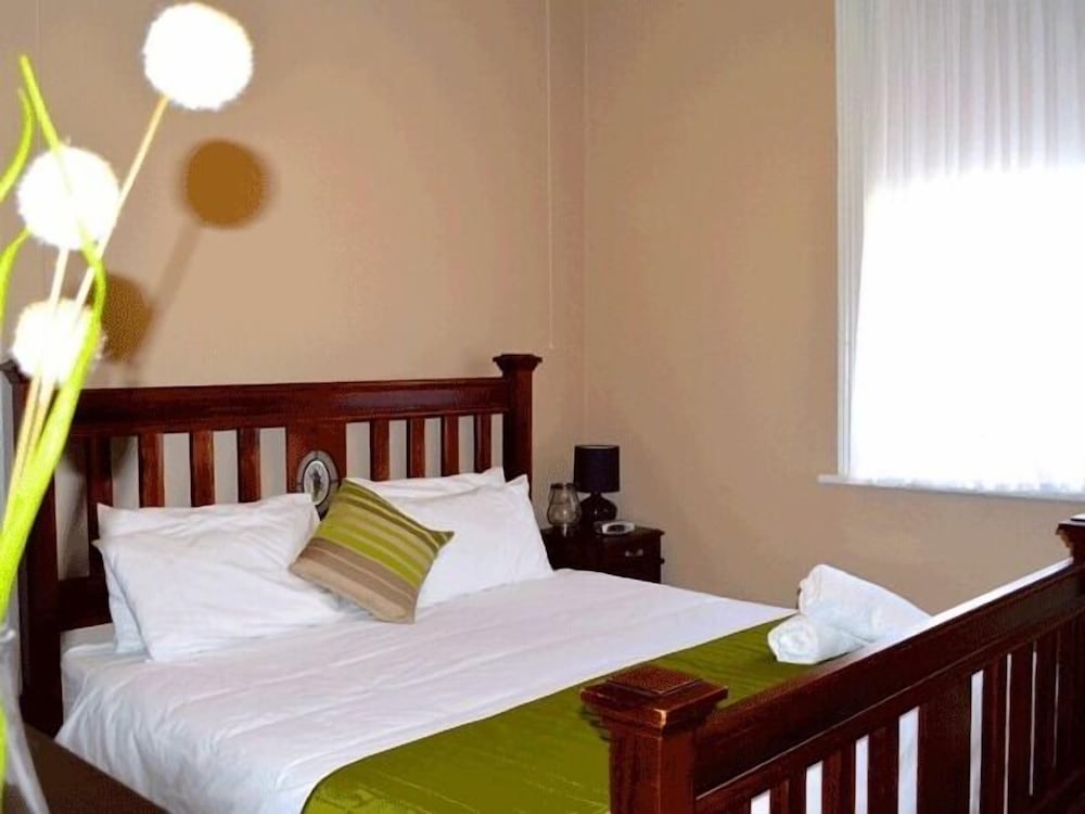 Private, Standard, King Bed