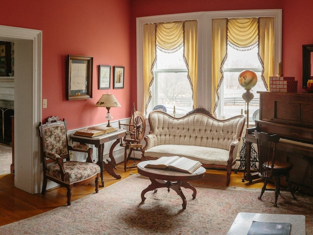 Cave Hill Farm Bed and Breakfast 32/50
