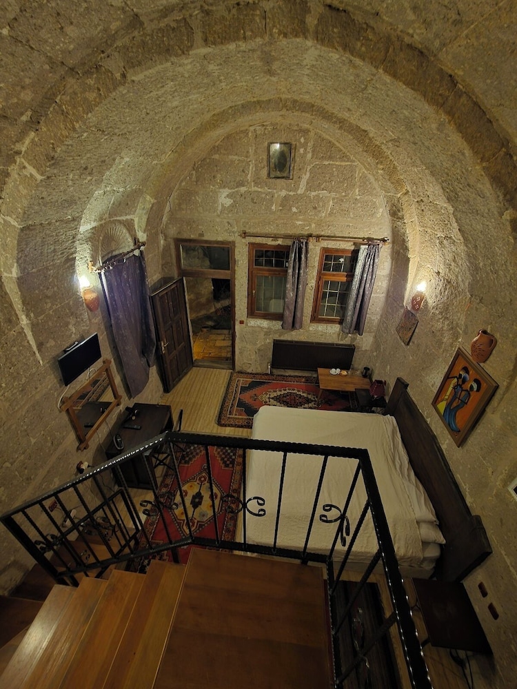 Cappadocia Antique Gelveri Cave Hotel 36/64