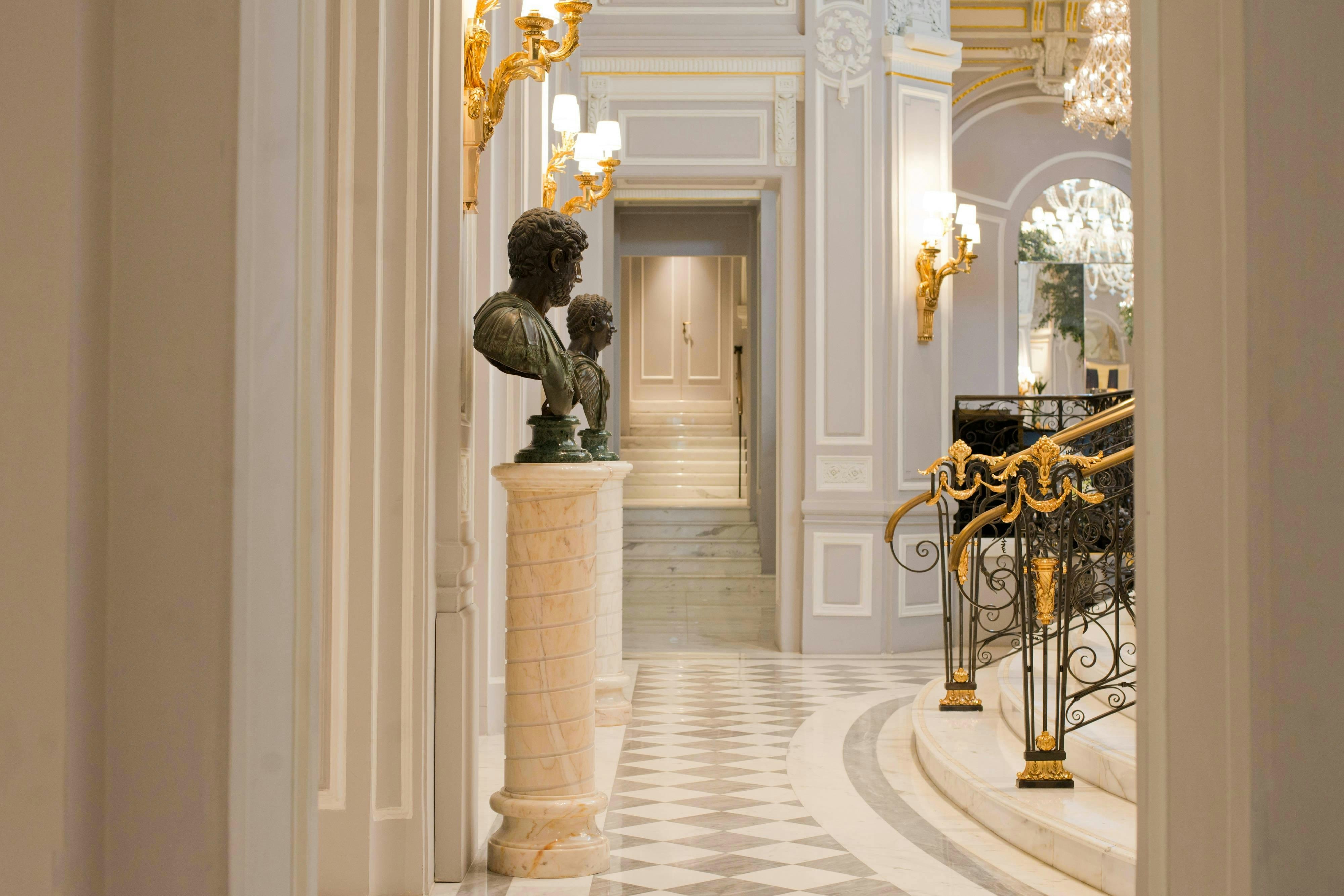 The St Regis Rome 43/84