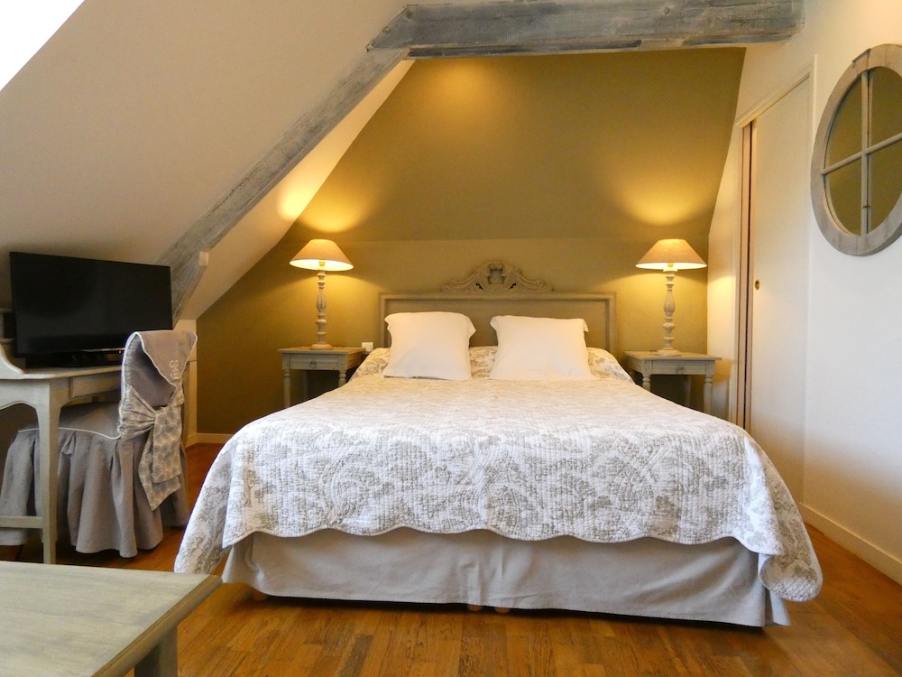Hotel le Chatellier 10/50