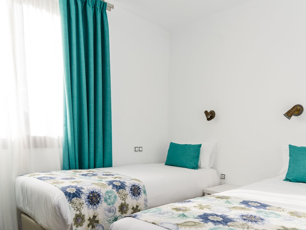 Villas Heredad Kamezi 25/74