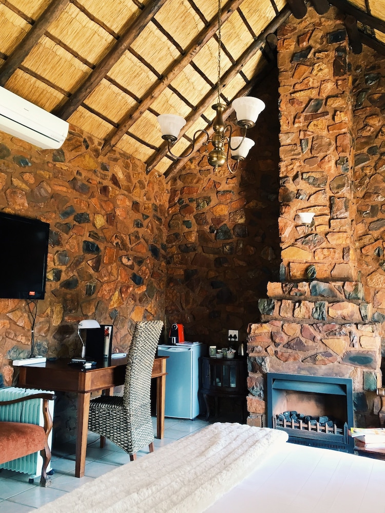 Coral Tree Inn 31/43