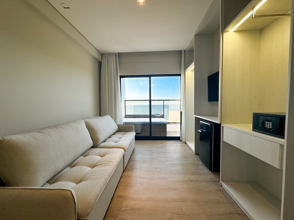 Blue Sea Hotel 30/50