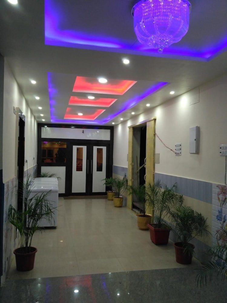 Hotel Utsav Residency 25/37