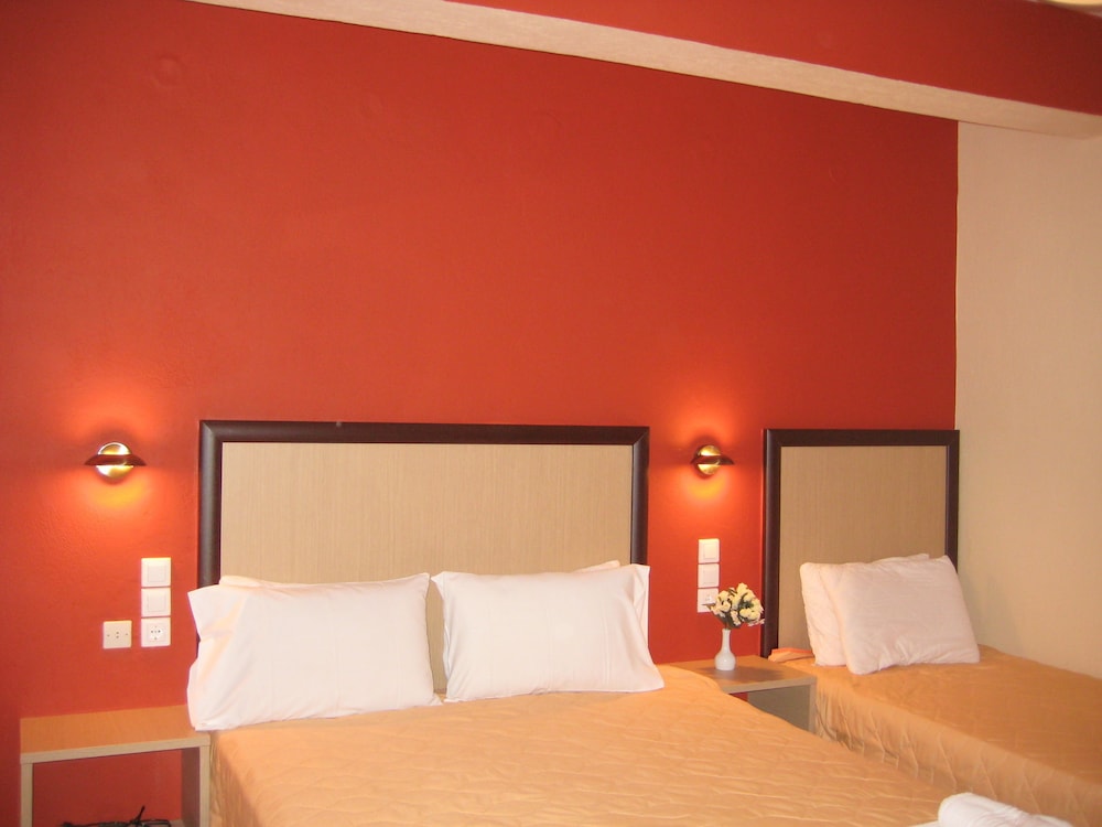 Avra Hotel 26/71