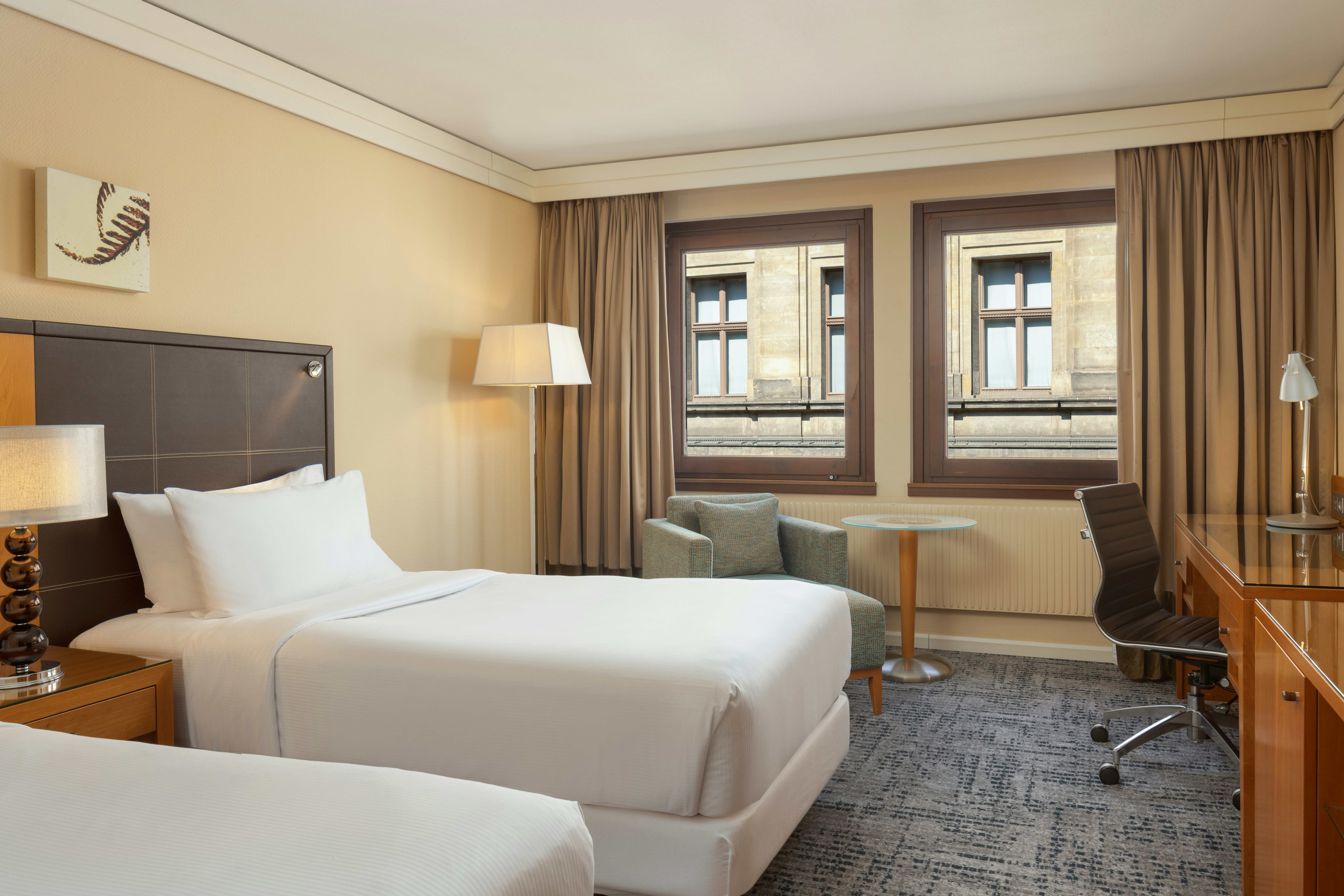 Executive, Twin Beds