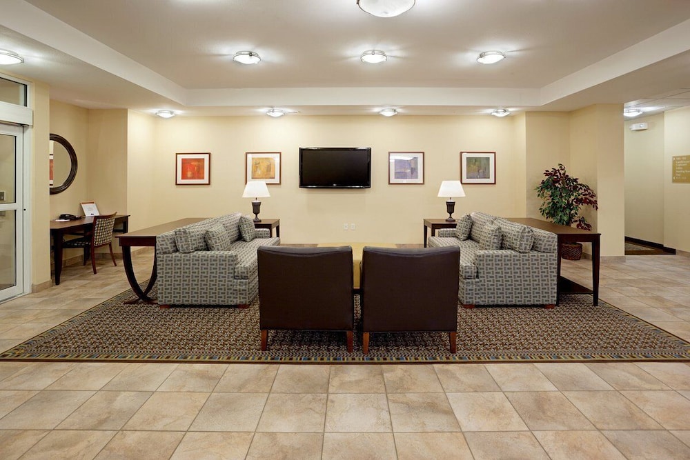 Woodland Suites (ex. Candlewood Suites Weatherford) 21/35