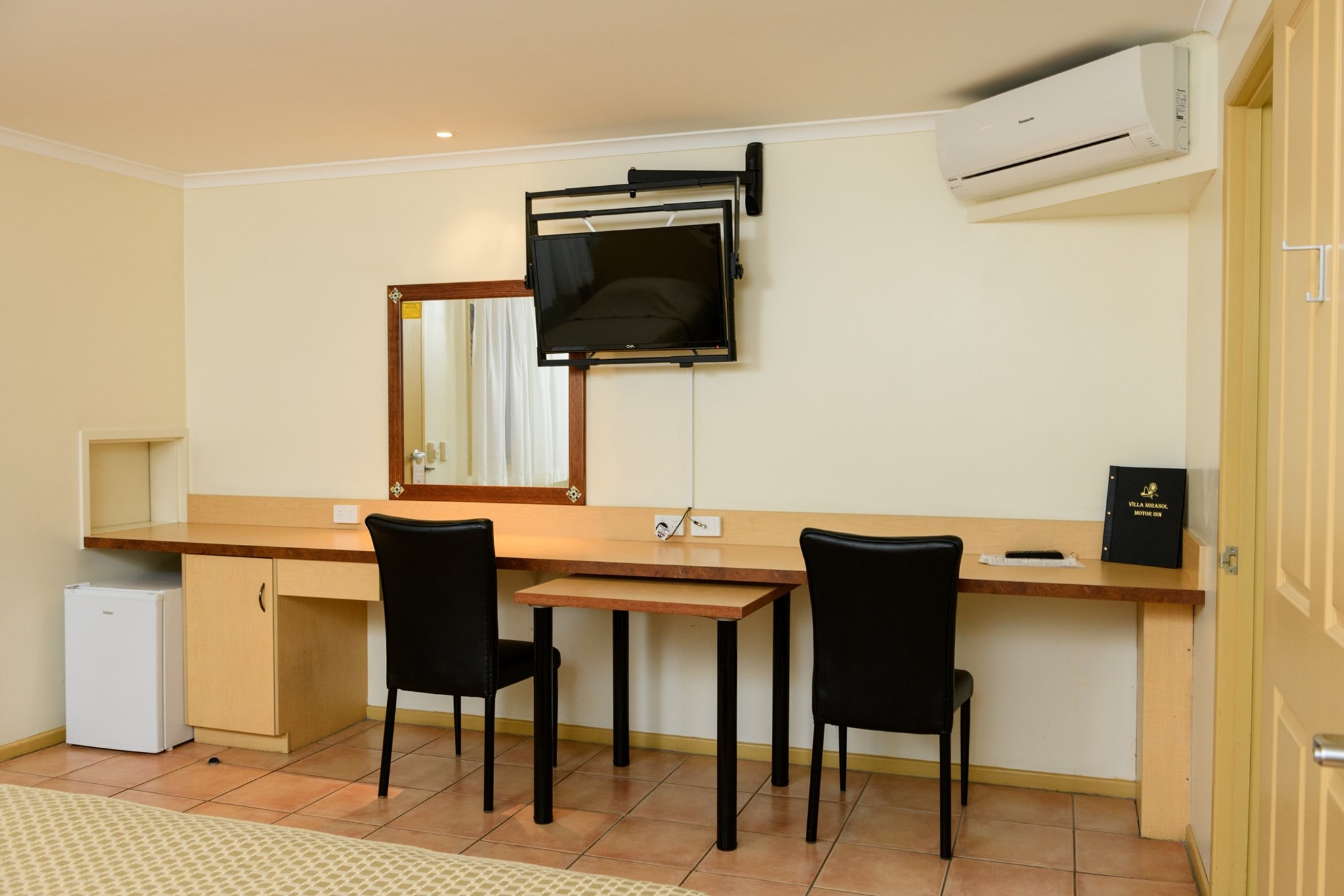 VILLA MIRASOL MOTOR INN 26/32