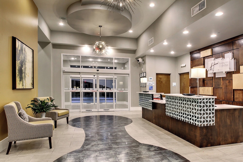 Holiday Inn Express Hotel And Suites Albany 44/67
