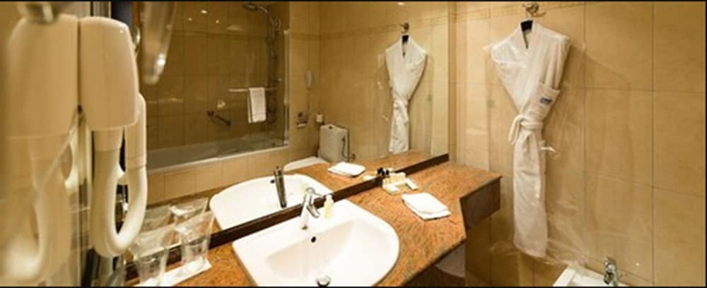 Tiama Hotel 18/72