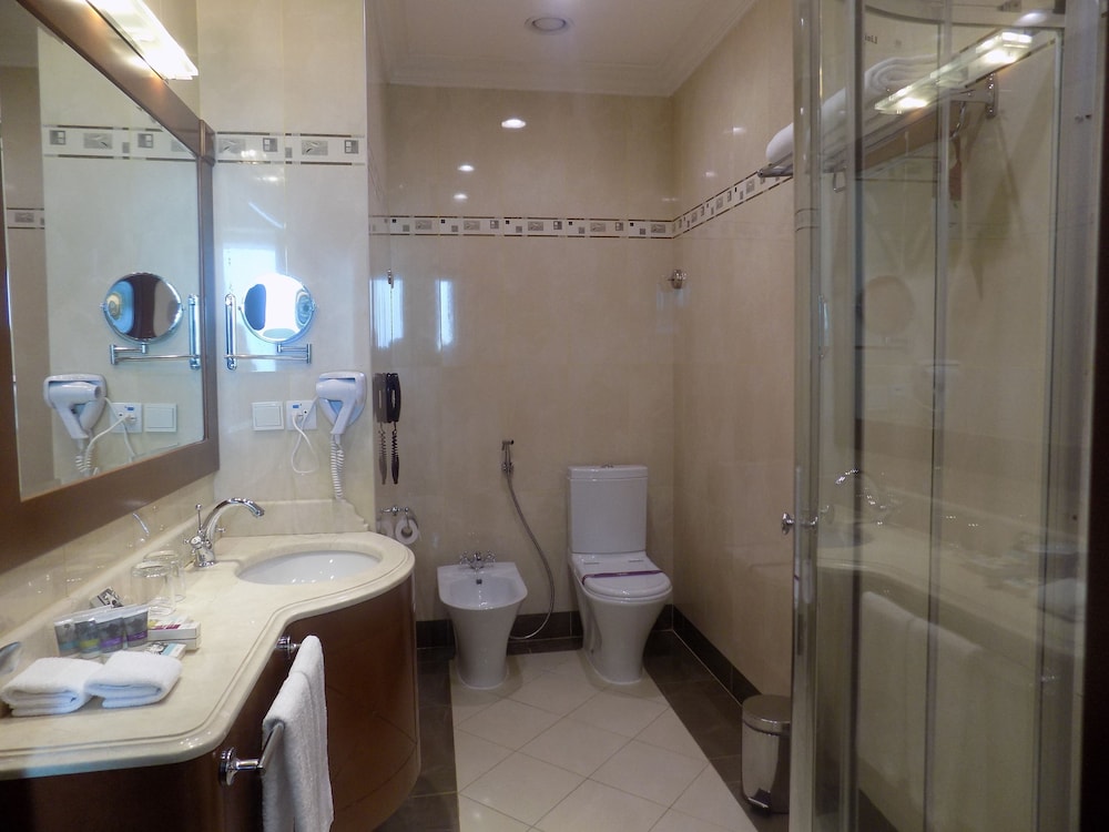 فندق كورب كورنيش الخبر(Corp Al Khobar Corniche Hotel) 22/57
