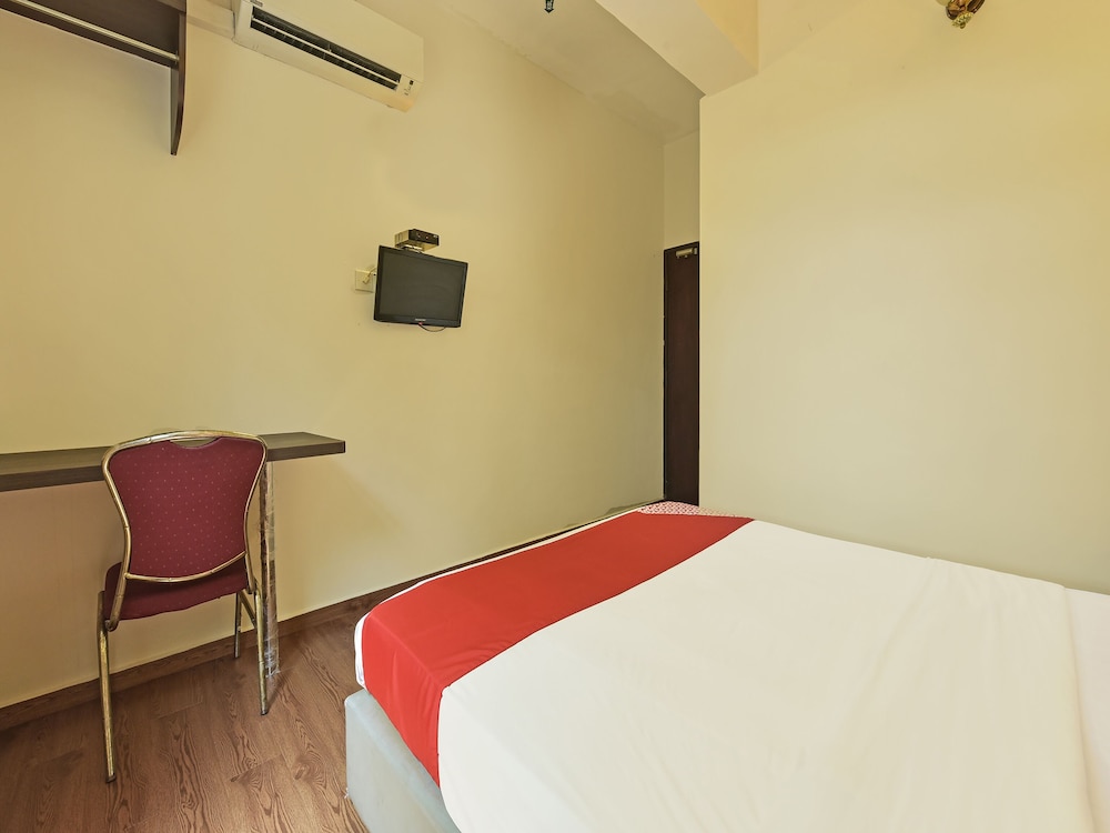 OYO 44036 Hotel De Perdana Hill 22/34