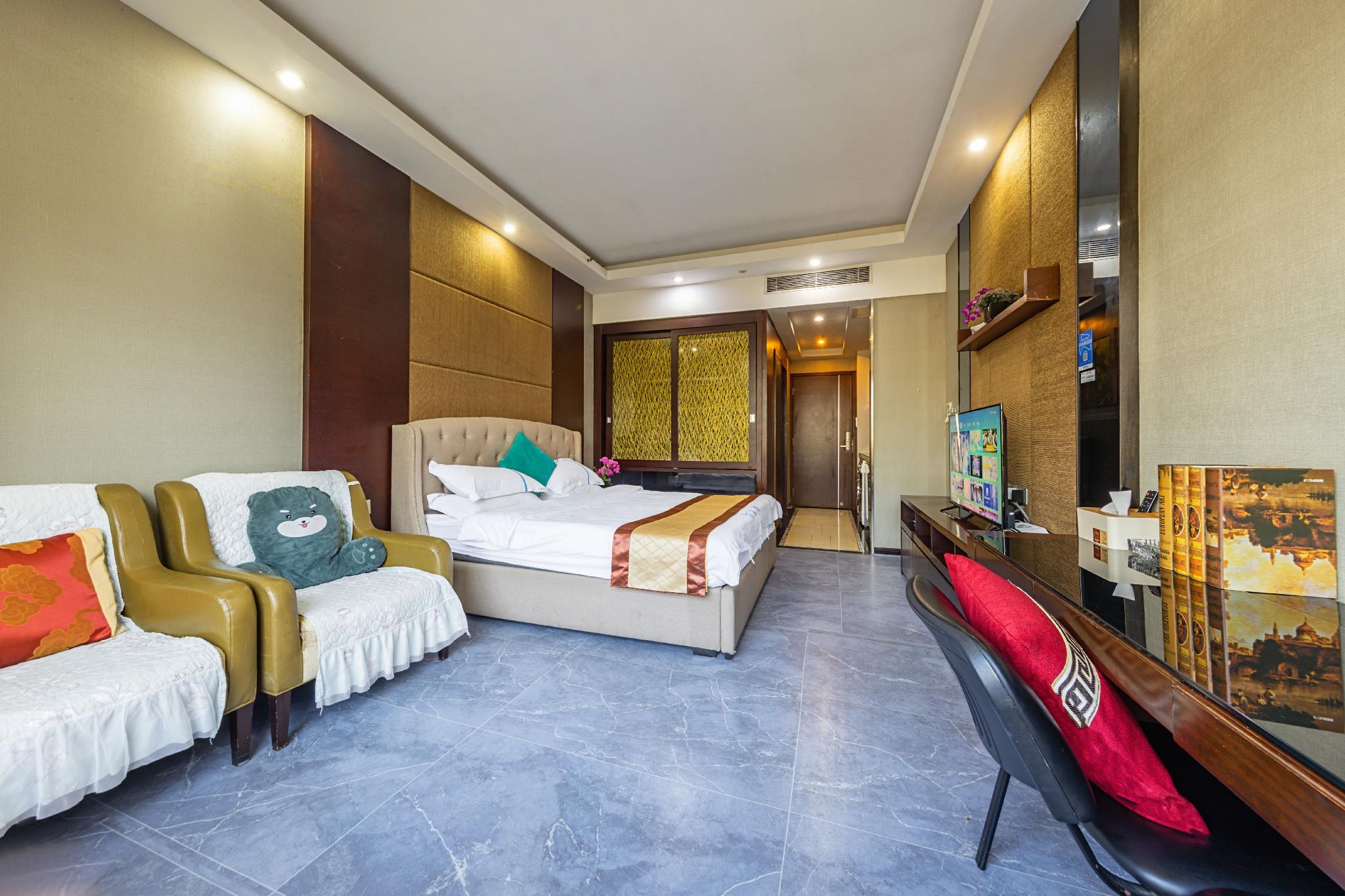 Deluxe, Queen Bed