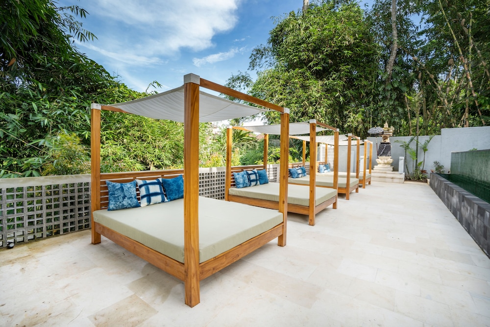 Dinara Ubud 3/51
