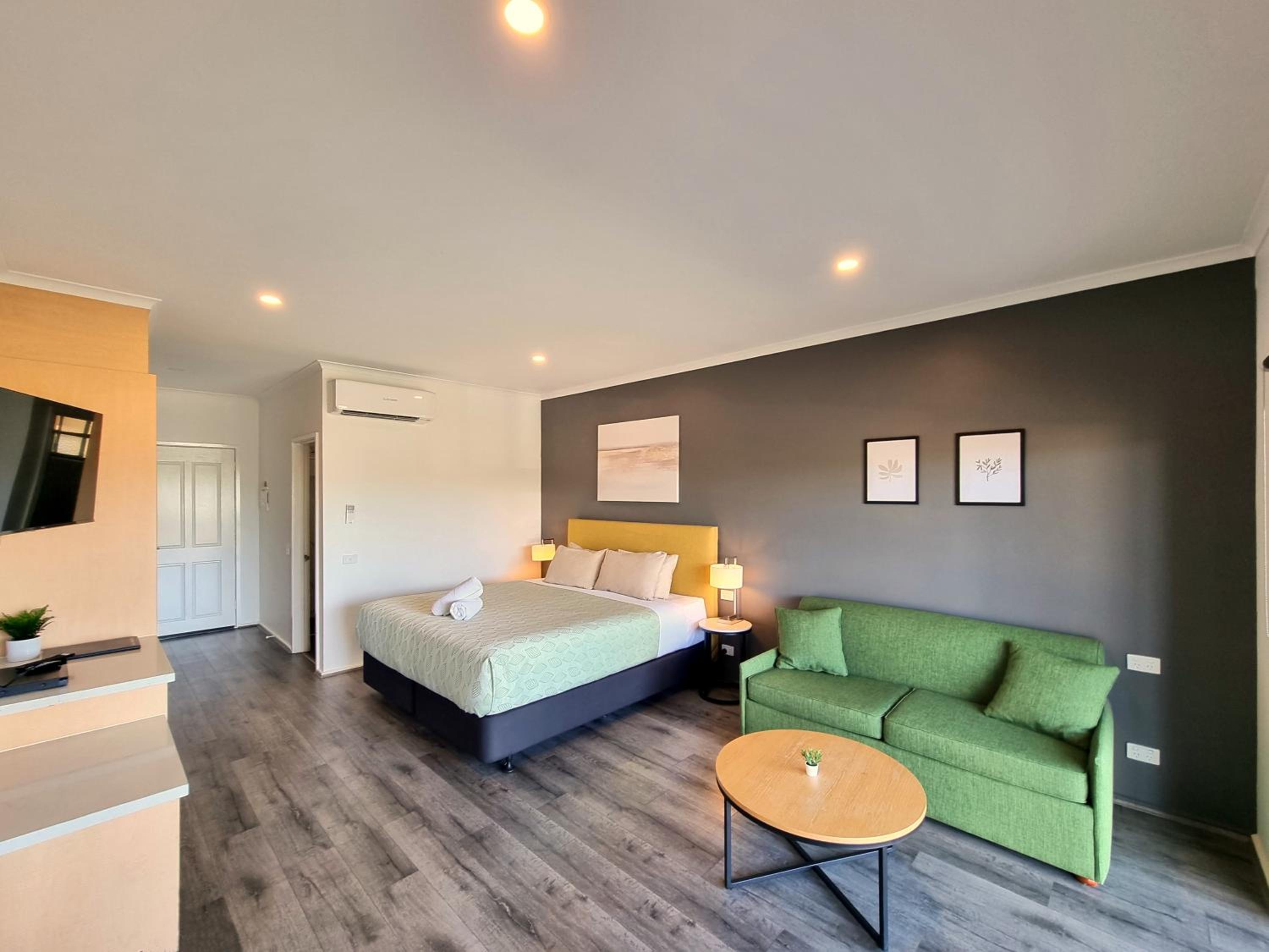 Spa, Executive, Studio, Balcony