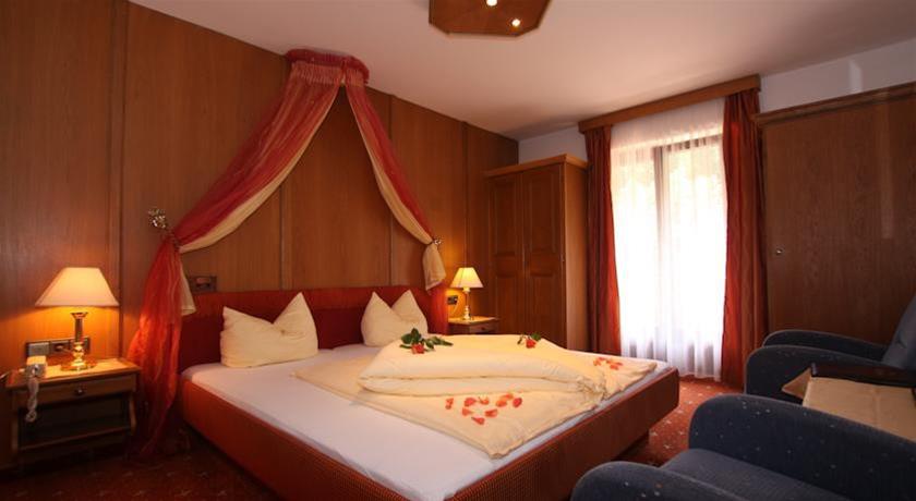 Hotel Waldhof 6/15