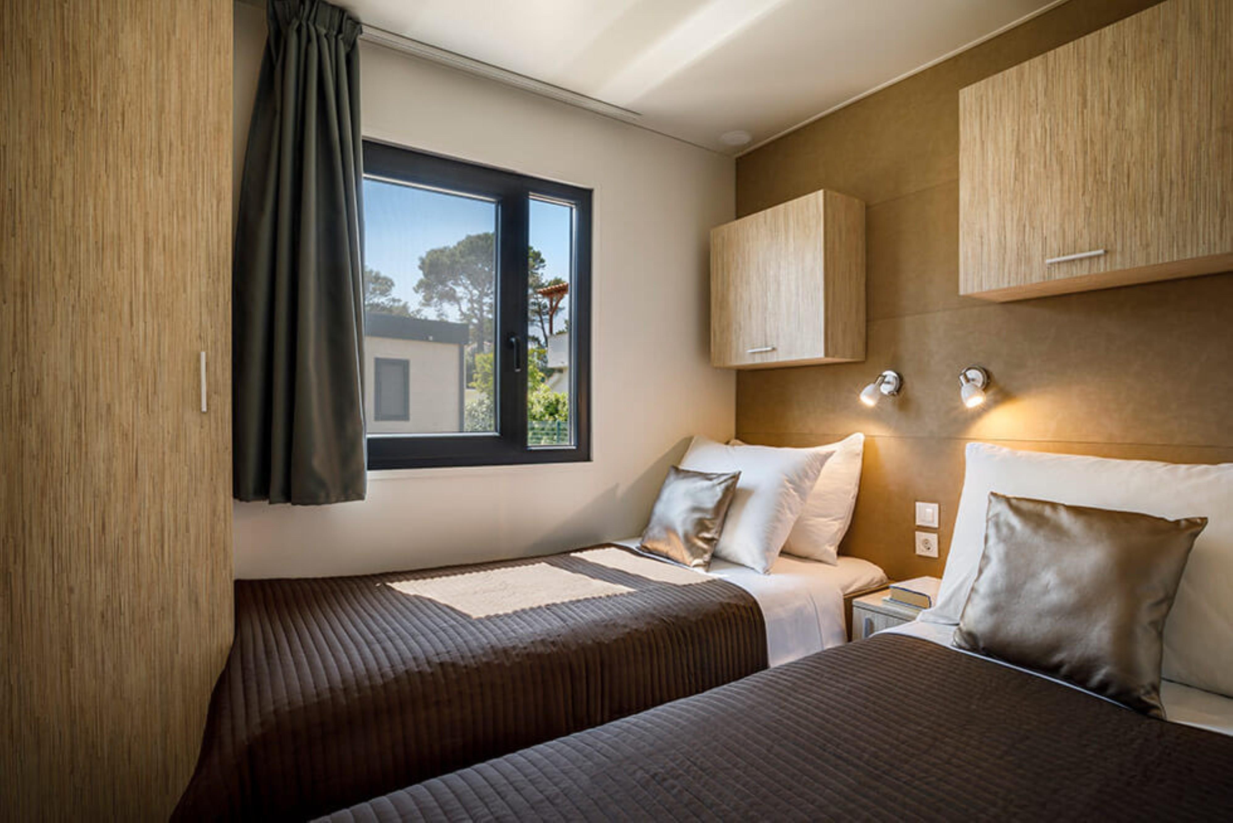 2 Bedrooms, Mobile Home, Premium, Deluxe, Terrace