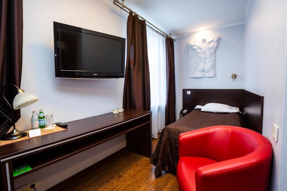 Primo Hotel 32/69