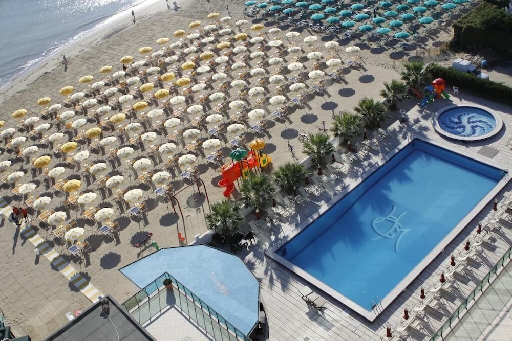 Club Esse Mediterraneo 20/30