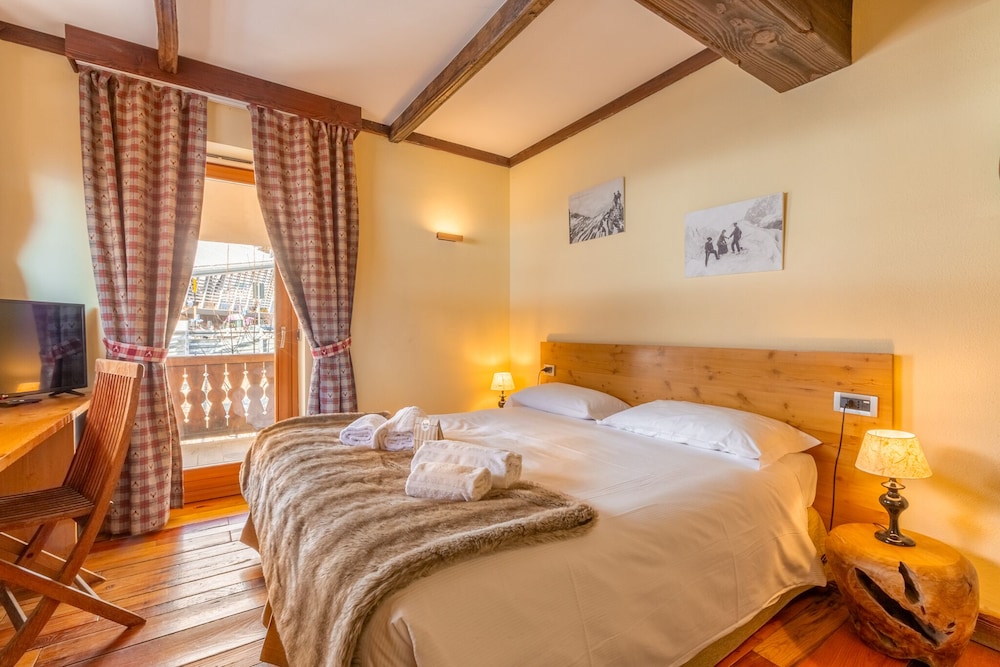 Shatush Hotel 16/50