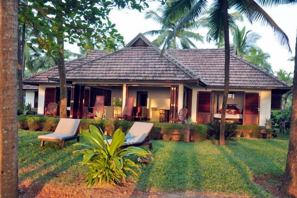 KANAN BEACH RESORT 40/44