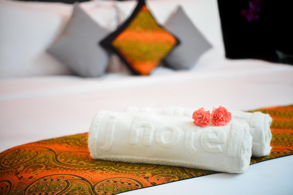 J Hotel Bandara Soekarno Hatta 20/26
