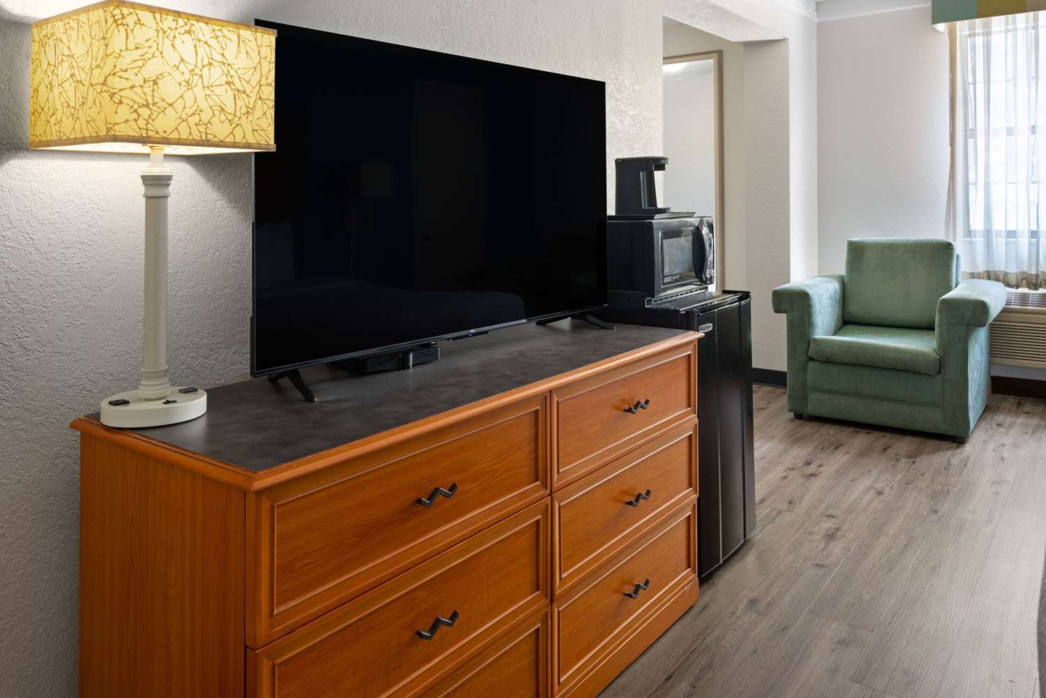 La Quinta Inn by Wyndham Pittsburgh Airport 7/36