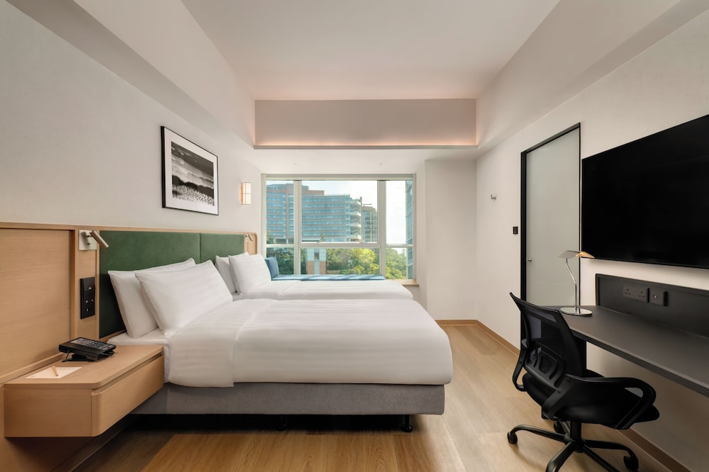 MOUNTAIN, CLUB, TWIN BEDS