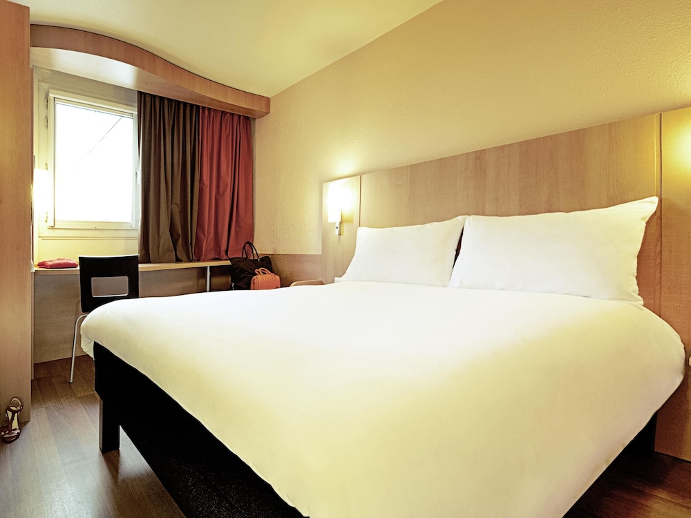 Ibis Blumenau 27/66