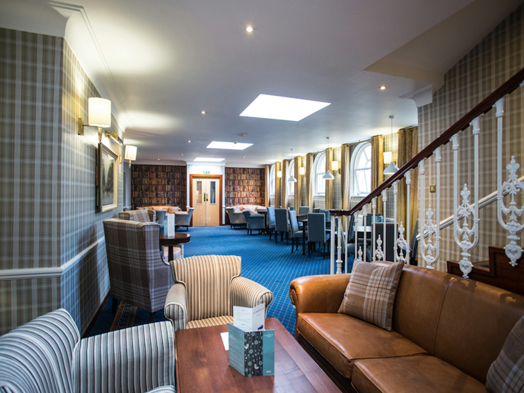 THE CLARENDON HOTEL 28/50