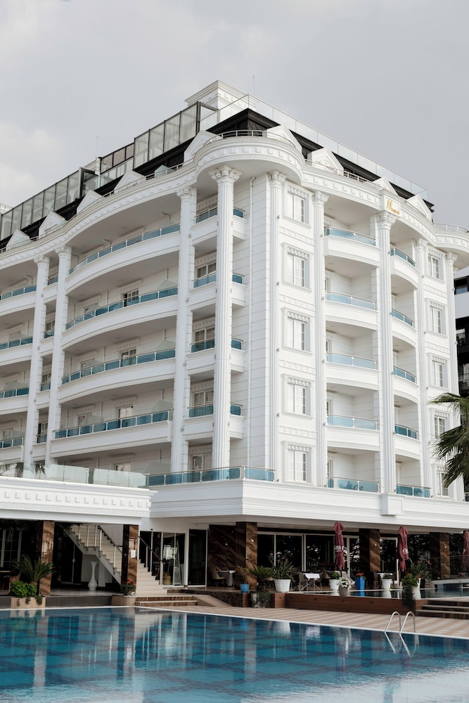 Fafa Premium Hotel 4/70