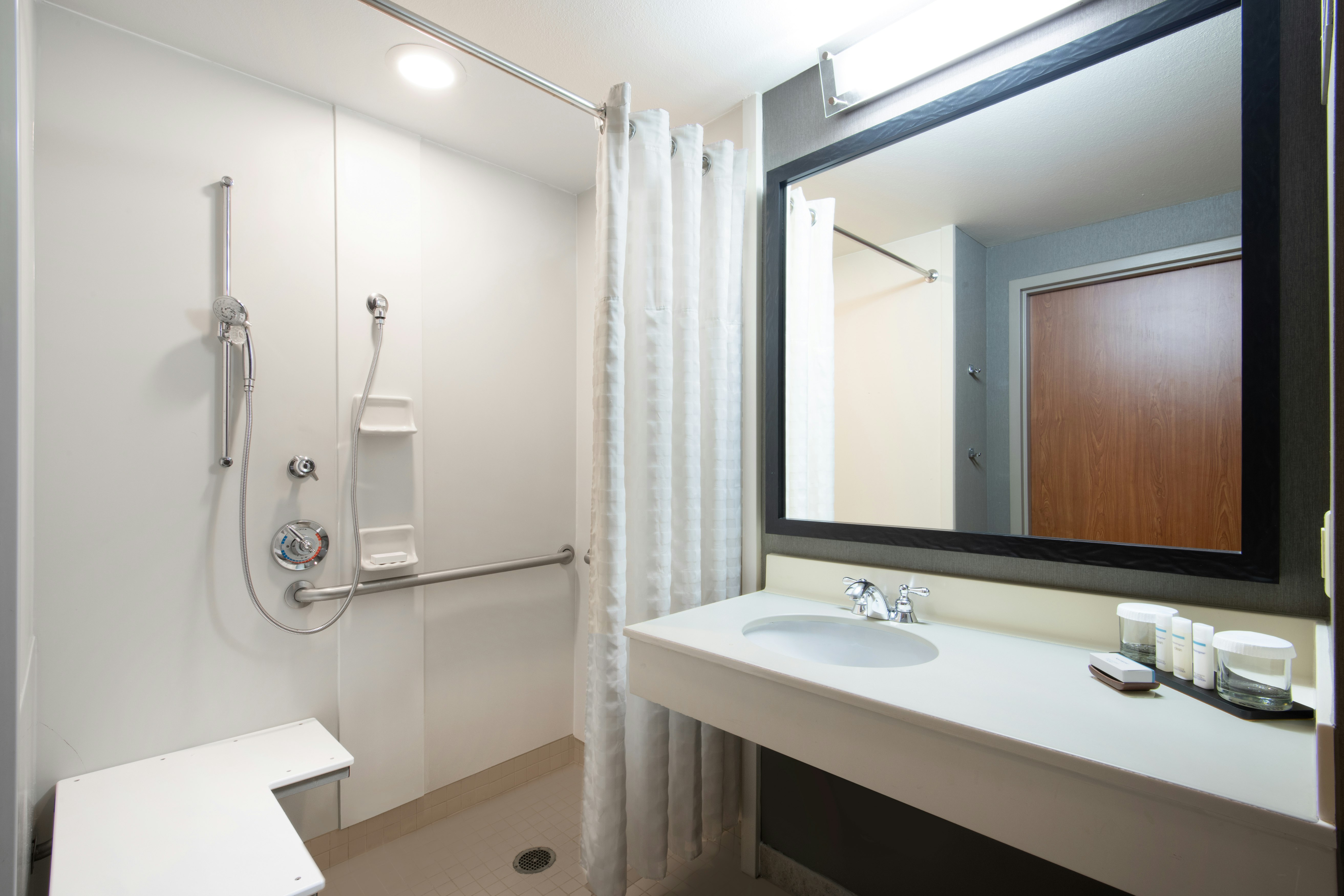 Embassy Suites by Hilton Northwest Arkansas 40/41