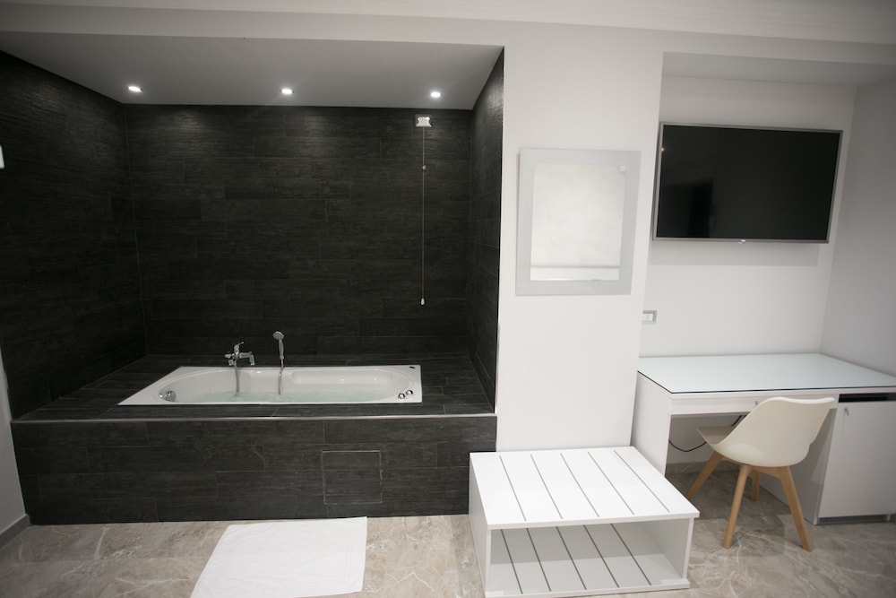 Tropea Luxury And Charm 18/64
