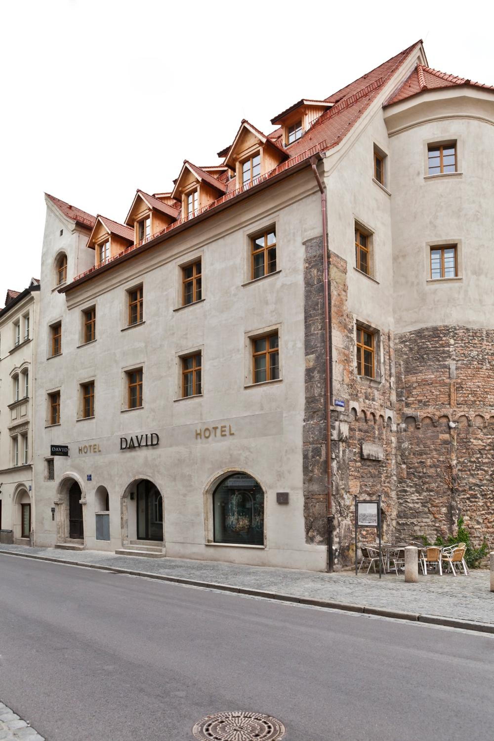Hotel David 5/56