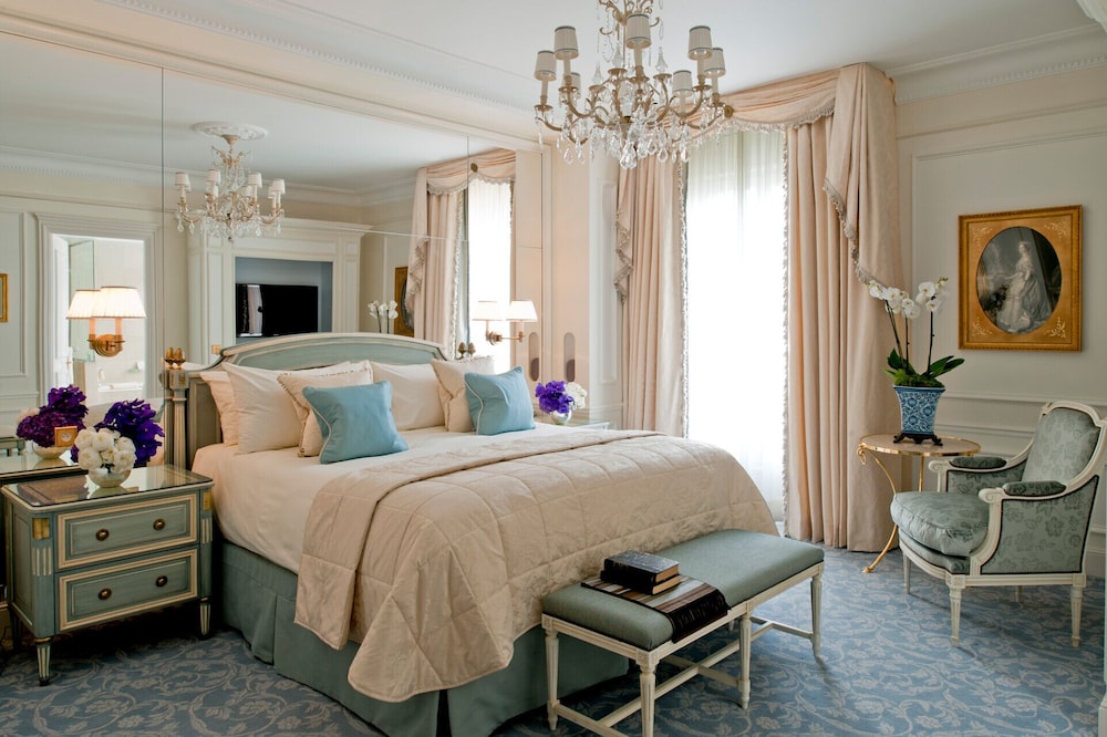 Four Seasons Hotel George V, Paris 6/62