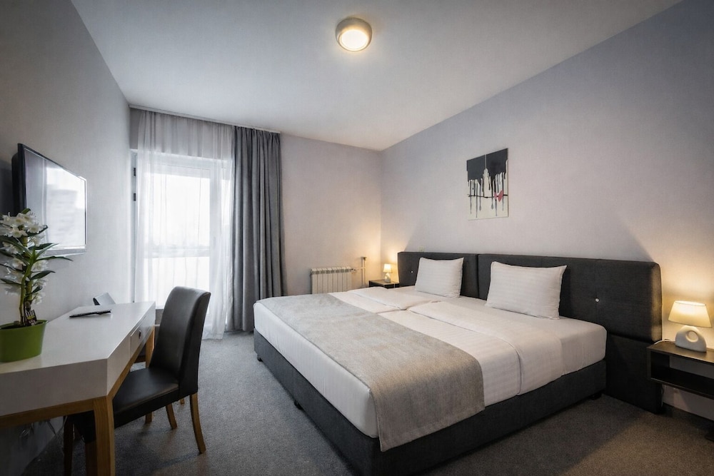 Nobel Inn Hotel 11/46