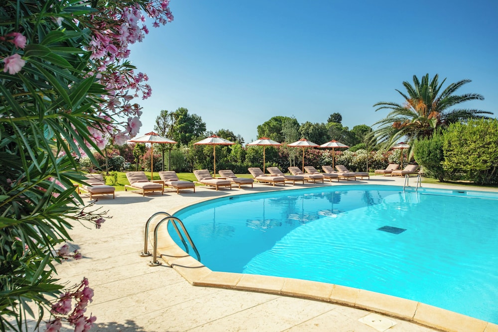Is Molas Resort 65/66