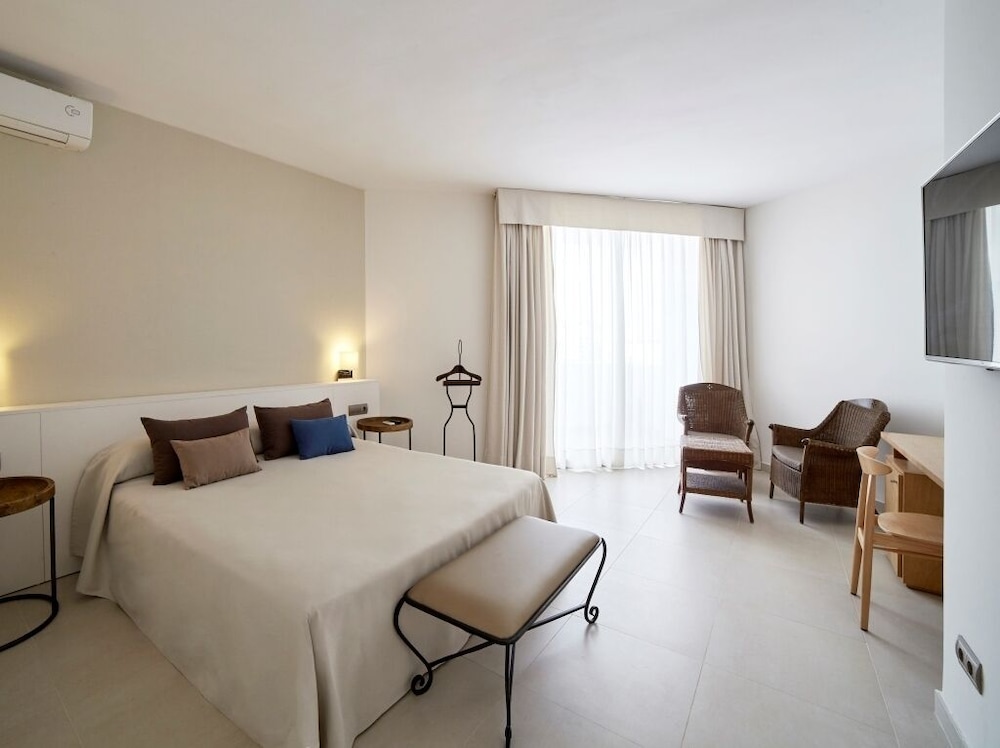 Hotel Tres Torres 15/65